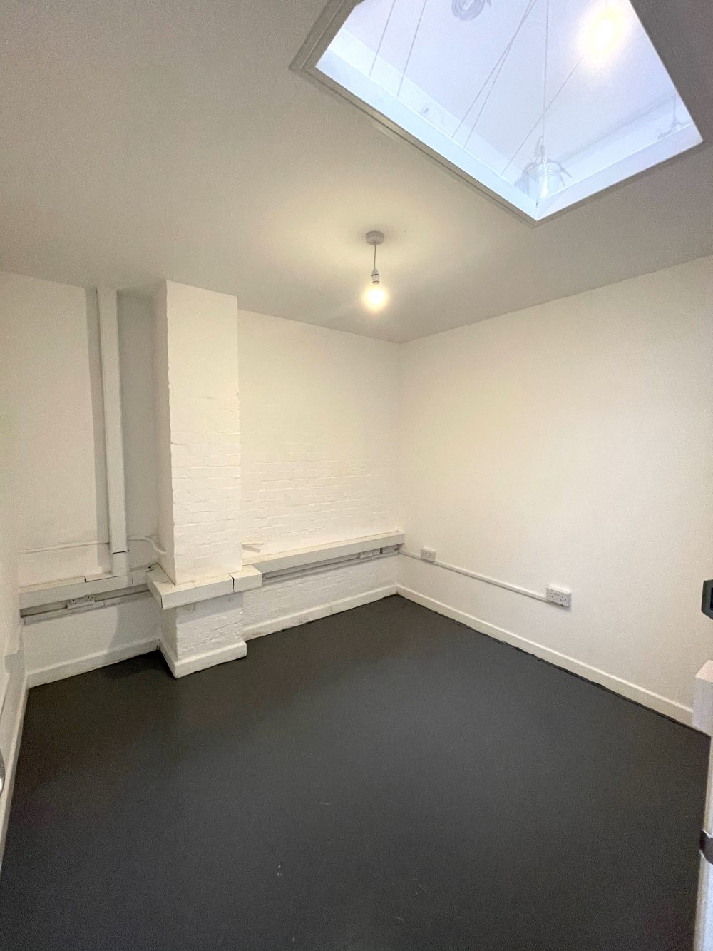 Studio Available to rent in E9 Homerotn Mackntosh Lane Pic3