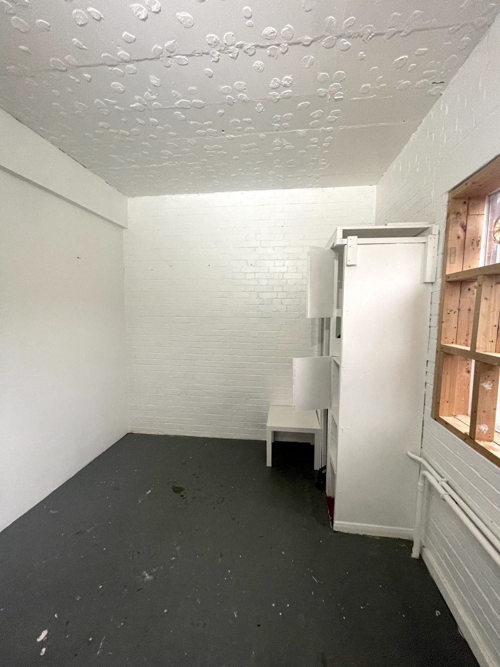 Ground Floor Warehouse Studio Available to rent in N15 Markfield Rd Pic3