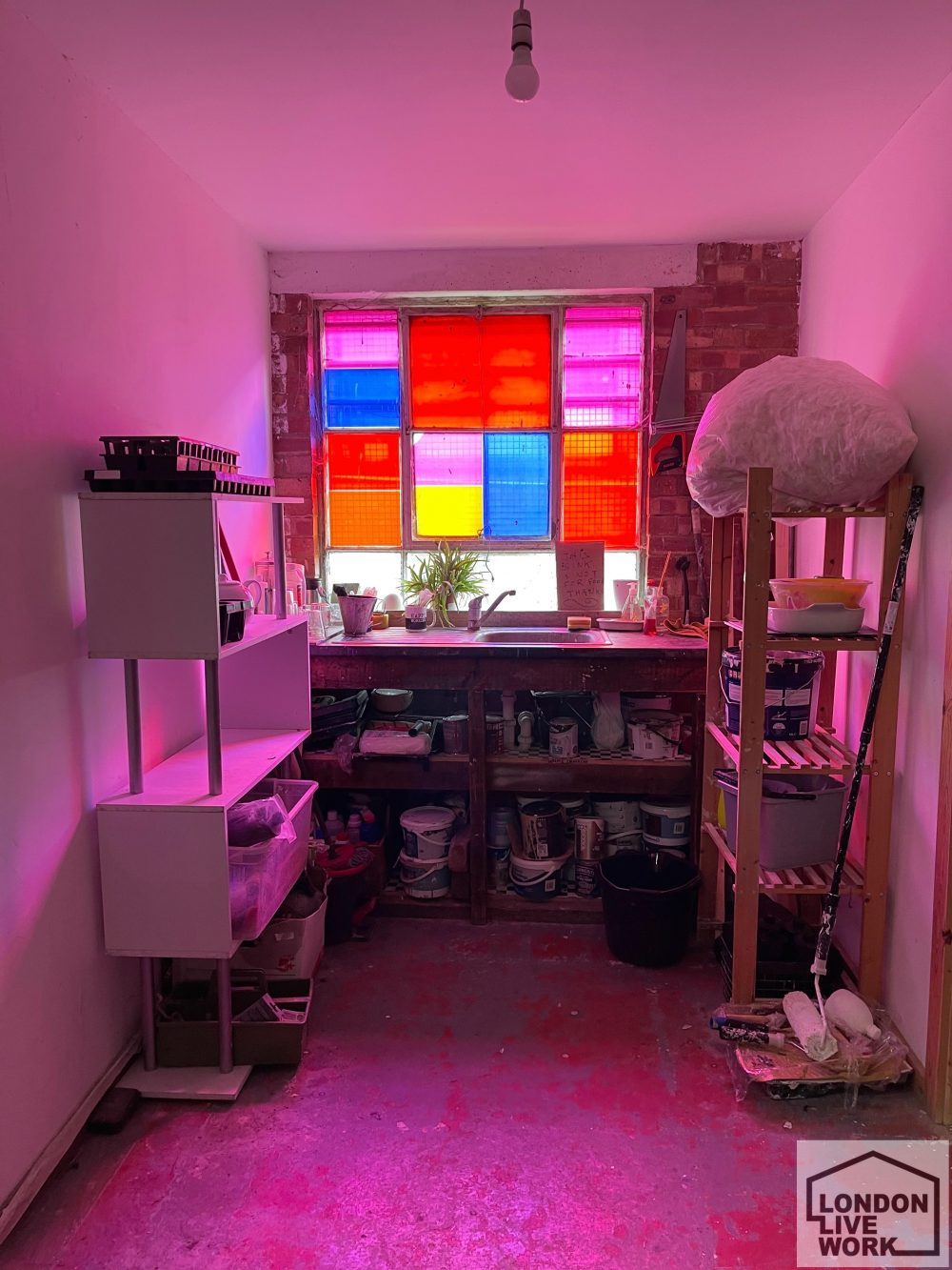 N15 artist studio to rent in warehouse 10