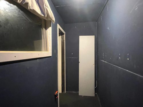 N15 music studio to rent in warehouse 4