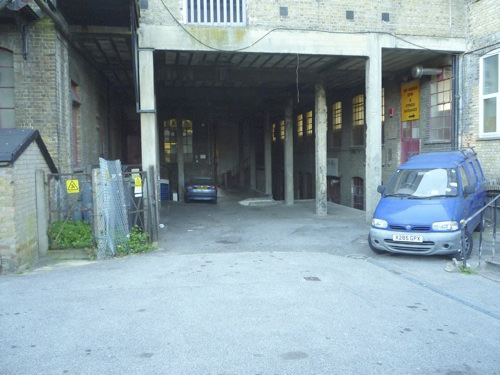 Live work unit to rent in warehouse in alston works, Barnet EN5