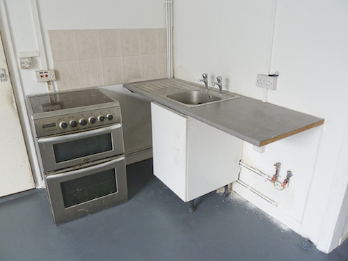 Live work style studio 600 sq ft with 3 rooms, open area, WC and kitchen area available in N15