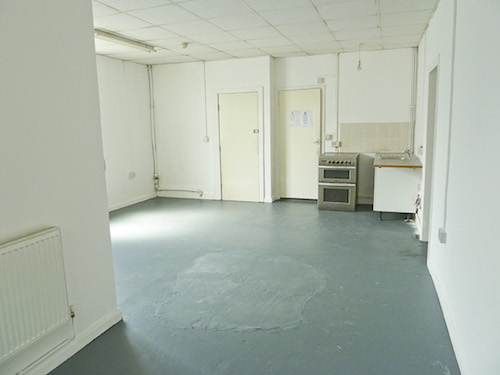 Live work style studio 600 sq ft with 3 rooms, open area, WC and kitchen area available in N15