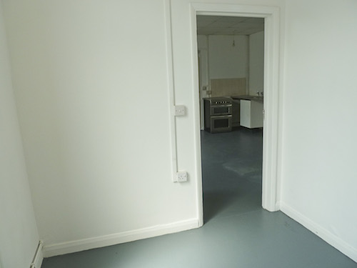 Live work style studio 600 sq ft with 3 rooms, open area, WC and kitchen area available in N15