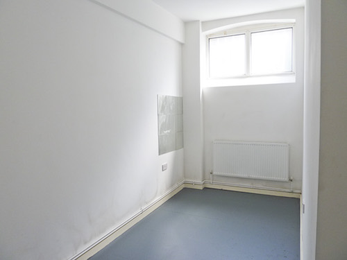 Live work style studio 600 sq ft with 3 rooms, open area, WC and kitchen area available in N15