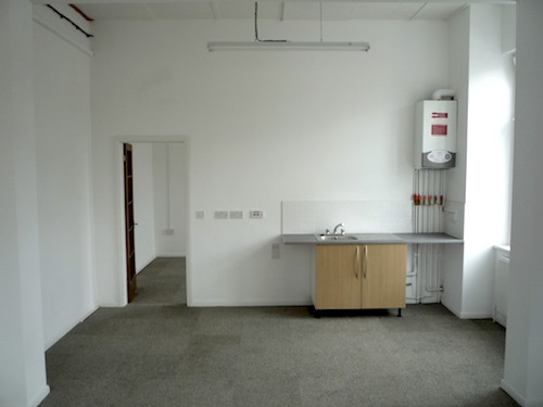 Live work unit to rent in warehouse in Seven Sisters N15