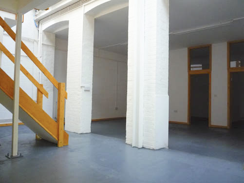 Live work style unit to rent in warehouse in Seven Sisters N15