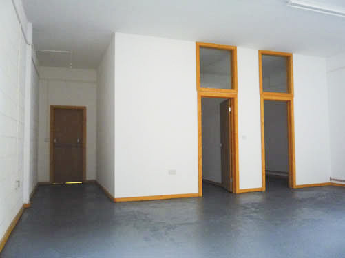 Live work style unit to rent in warehouse in Seven Sisters N15