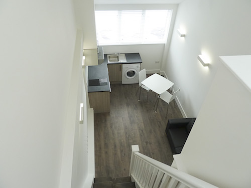 Fantastic Location! Bright 1 double size mezzanine flat in N16