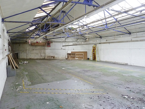 2700 sq ft ground floor warehouse space - with flexible use and 24hr access in N4