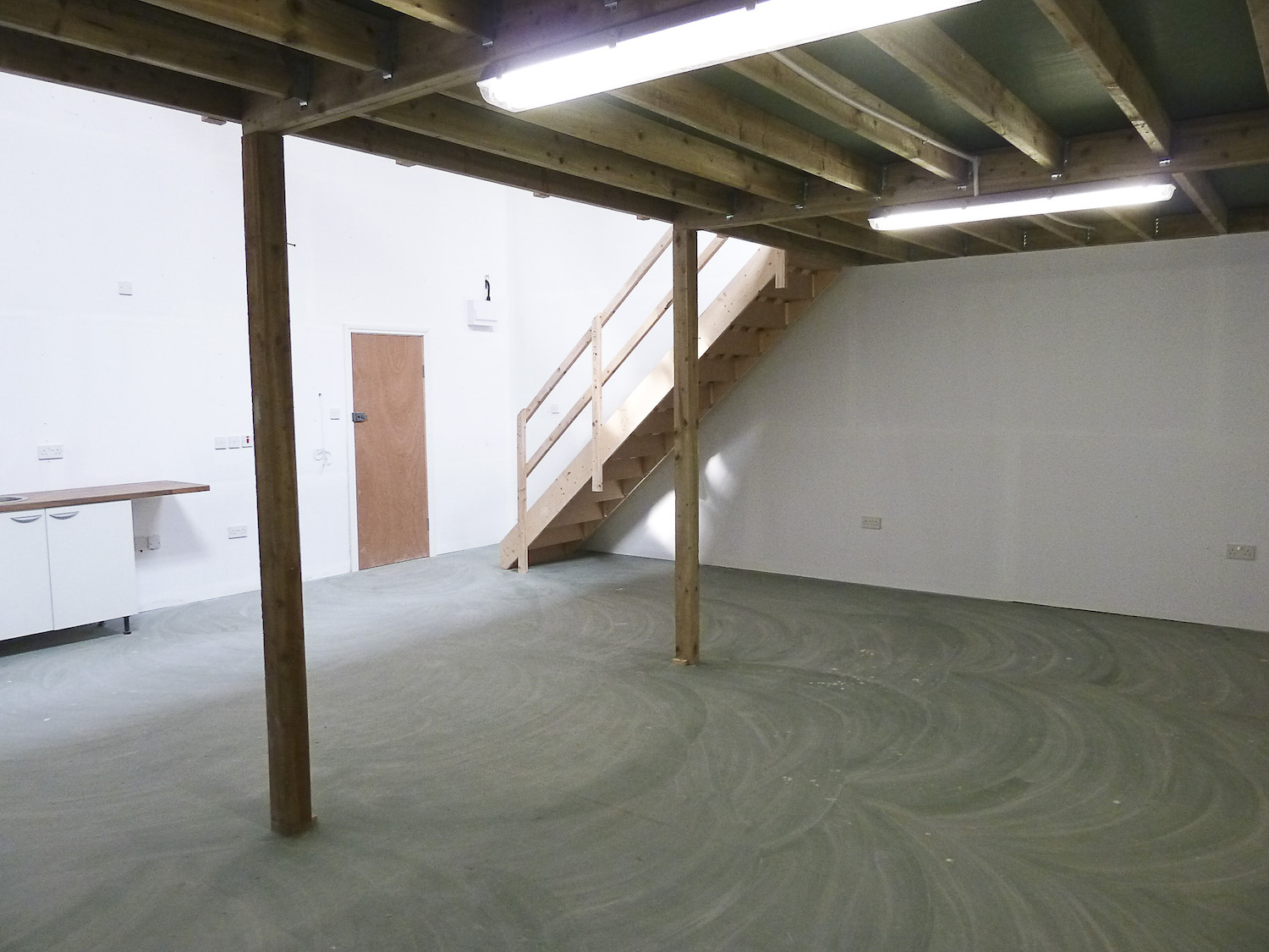 Live work style unit to rent in warehouse in Camden