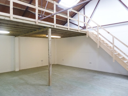 Live work style unit to rent in warehouse in Camden