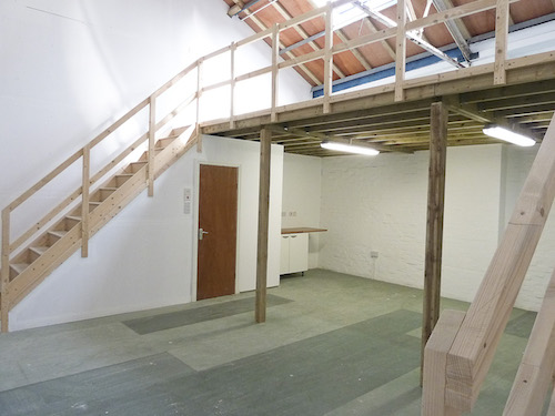 Live work style unit to rent in warehouse in Camden