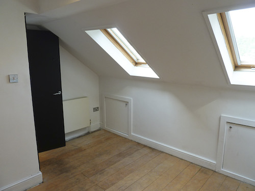 Very quirky ground and first floor 3 bedroom live work unit, with large open area that can be used as a studio / rehearsal space in SE1