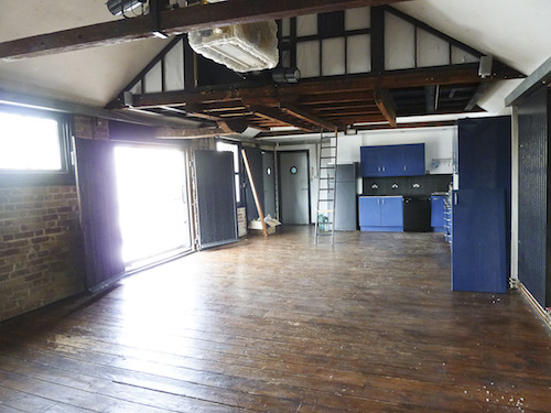 Very quirky ground and first floor 3 bedroom live work unit, with large open area that can be used as a studio / rehearsal space in SE1