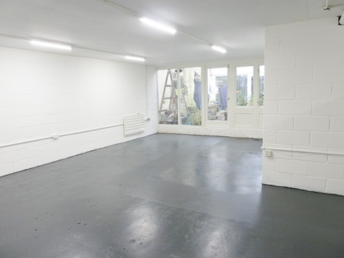 Live work style basement with natural light available to rent in SW9 Brixton