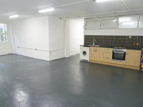 Live work style basement with natural light available to rent in SW9 Brixton