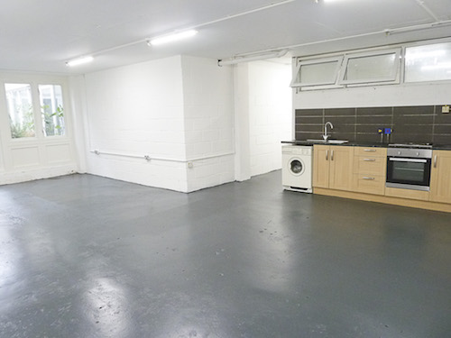 Live work style basement with natural light available to rent in SW9 Brixton