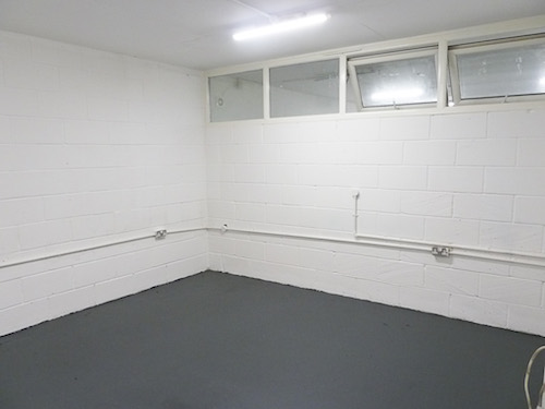 Live work style basement with natural light available to rent in SW9 Brixton