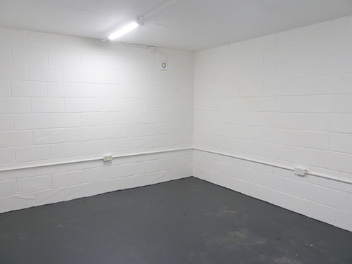 Live work style basement with natural light available to rent in SW9 Brixton