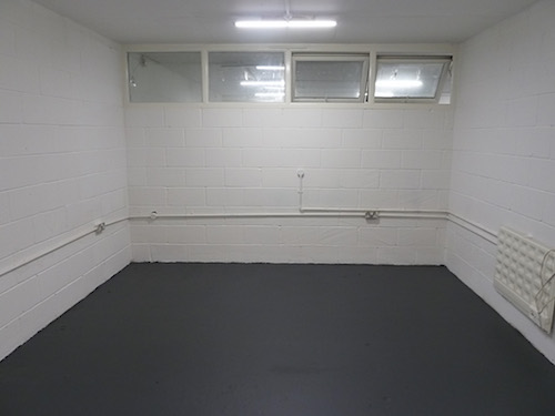 Live work style basement with natural light available to rent in SW9 Brixton